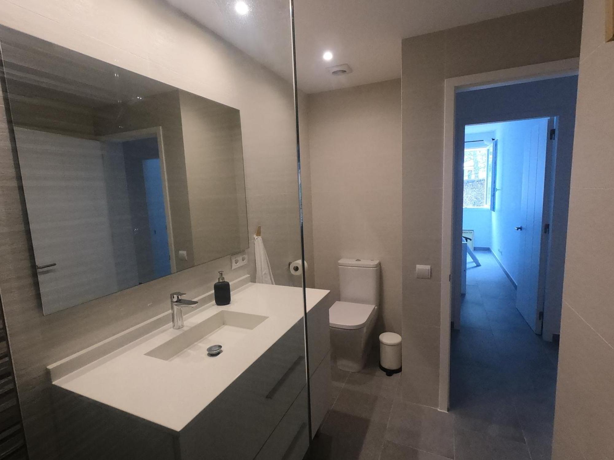 Apartamento Nuevo En El Centro Con Garaje Кадакес Екстериор снимка